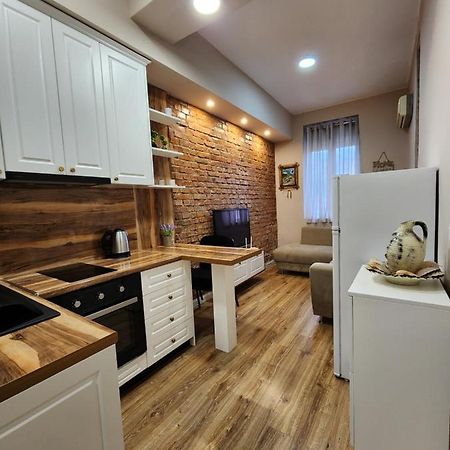 Apartamento Be My Guest Tirana Exterior foto