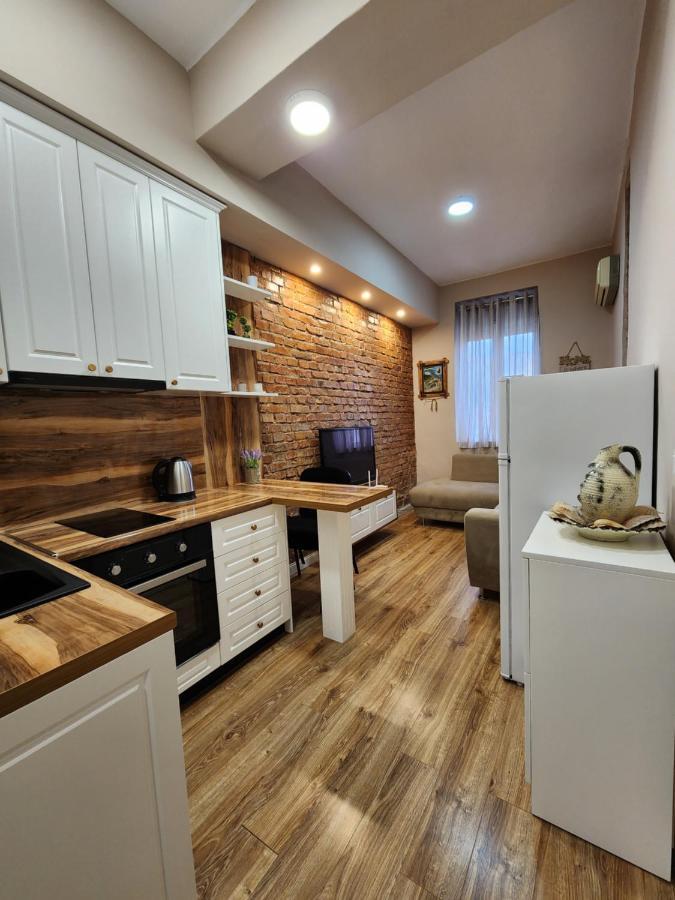 Apartamento Be My Guest Tirana Exterior foto